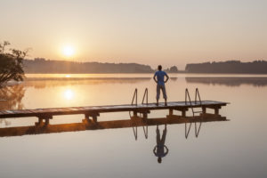 Sonnenaufgang am Pelhamer See in der Eggstätter-Hemhofer Seenplatte, Eggstätt, Chiemgau, Oberbayern, Bayern, Süddeutschland, Deutschland, Europa Sonnenaufgang am Pelhamer See in der Eggstätter-Hemhofer Seenplatte, Eggstätt, Chiemgau, Oberbayern, Bayern, Süddeutschland, Deutschland, Europa
